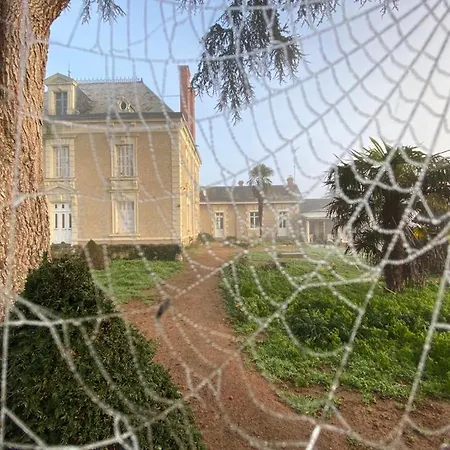 Ferme De La Croix Couette-café Brion-pres-Thouet